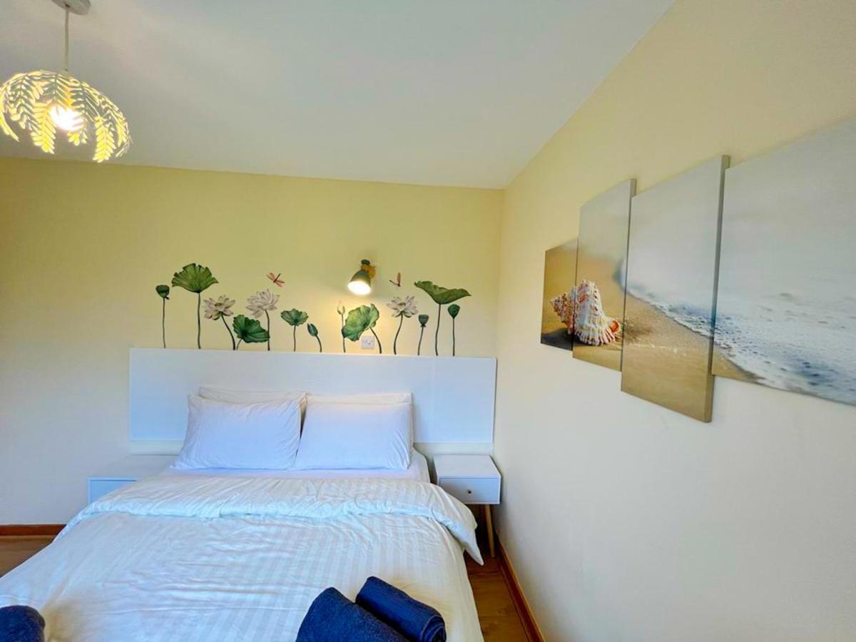 Summer Breeze: Cozy Family In Youghal's Heart
