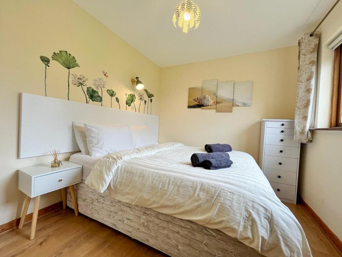 Summer Breeze: Cozy Family In Youghal's Heart Villa *