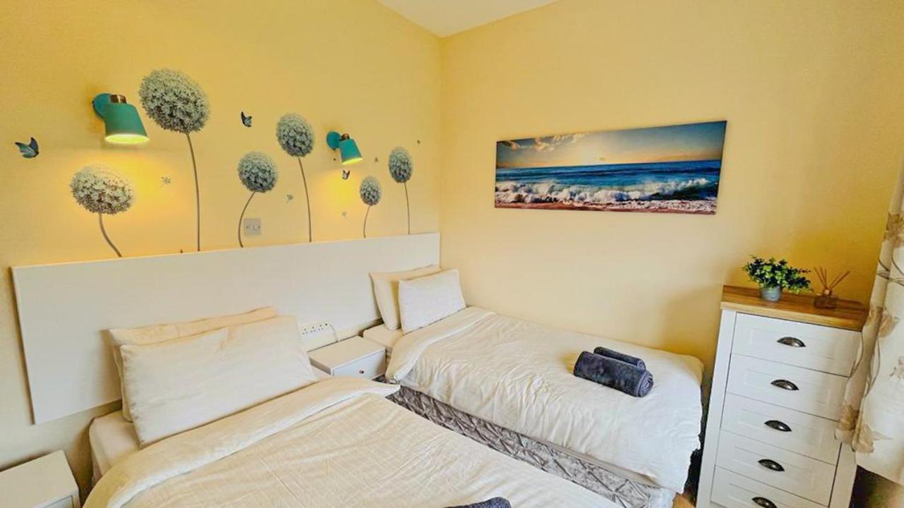 Villa Summer Breeze: Cozy Family In Youghal's Heart Youghal